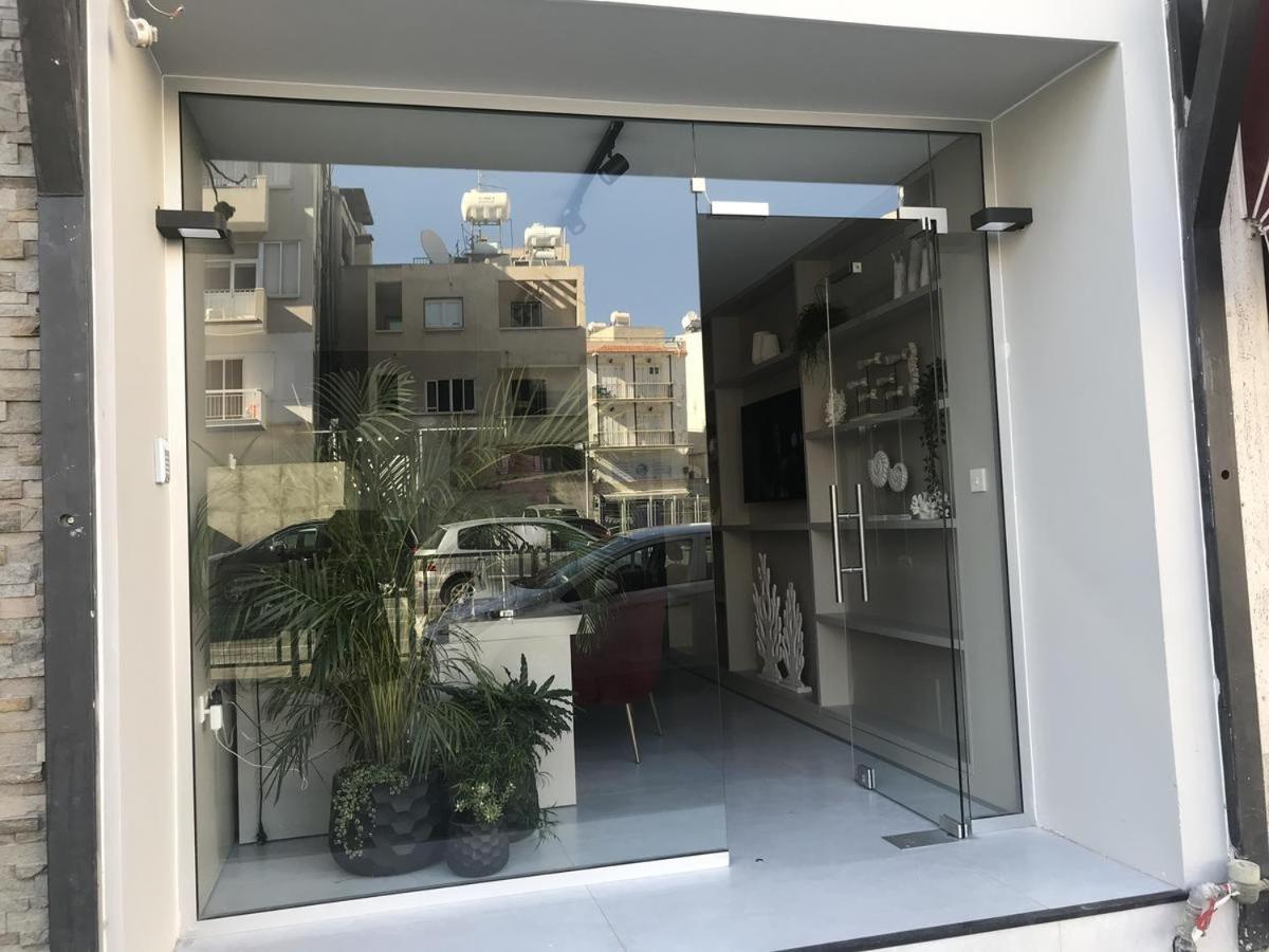 Levante Holiday Apartments Larnaca Bagian luar foto