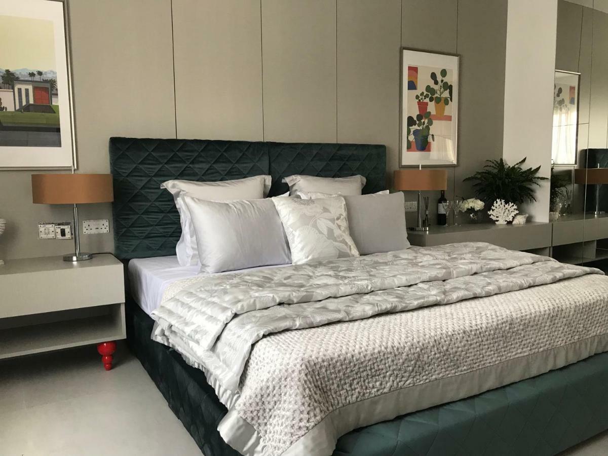 Levante Holiday Apartments Larnaca Bagian luar foto