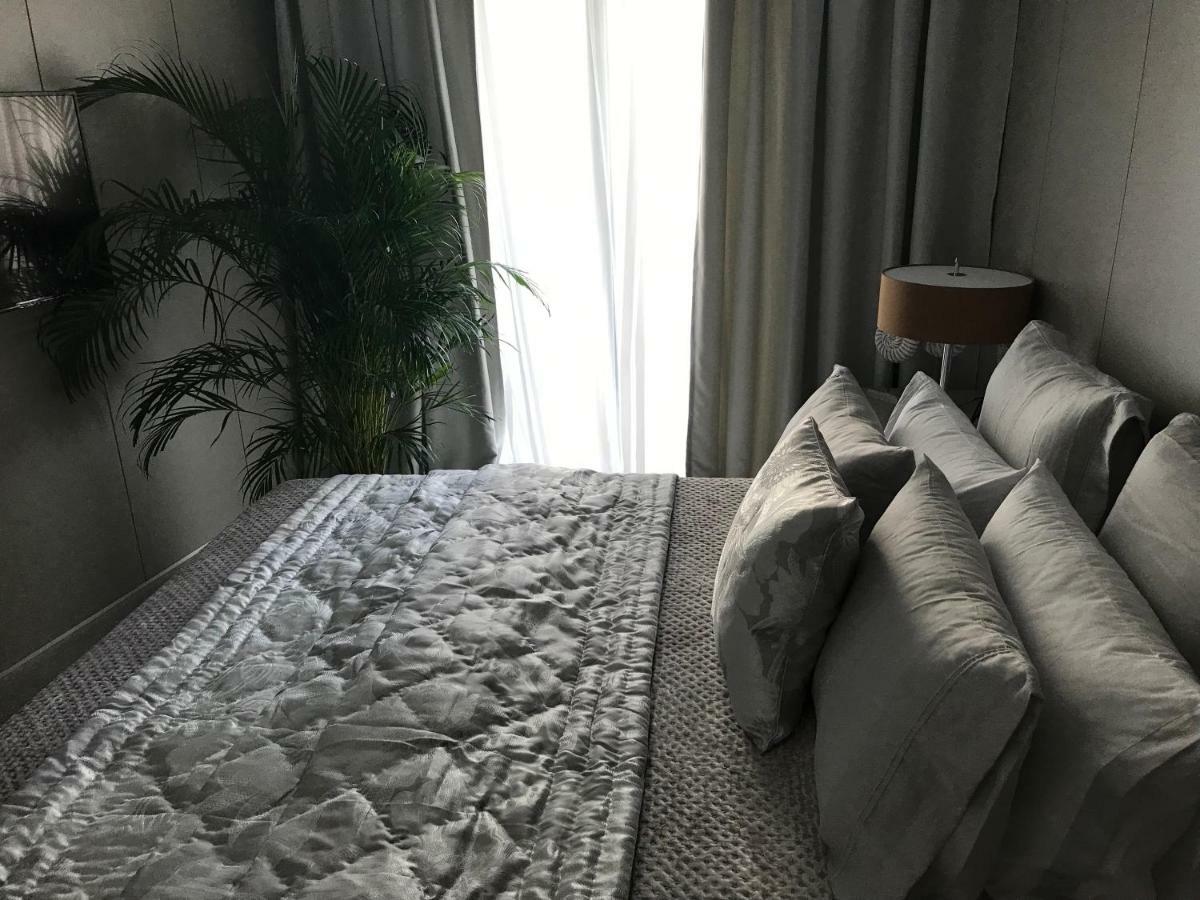 Levante Holiday Apartments Larnaca Bagian luar foto