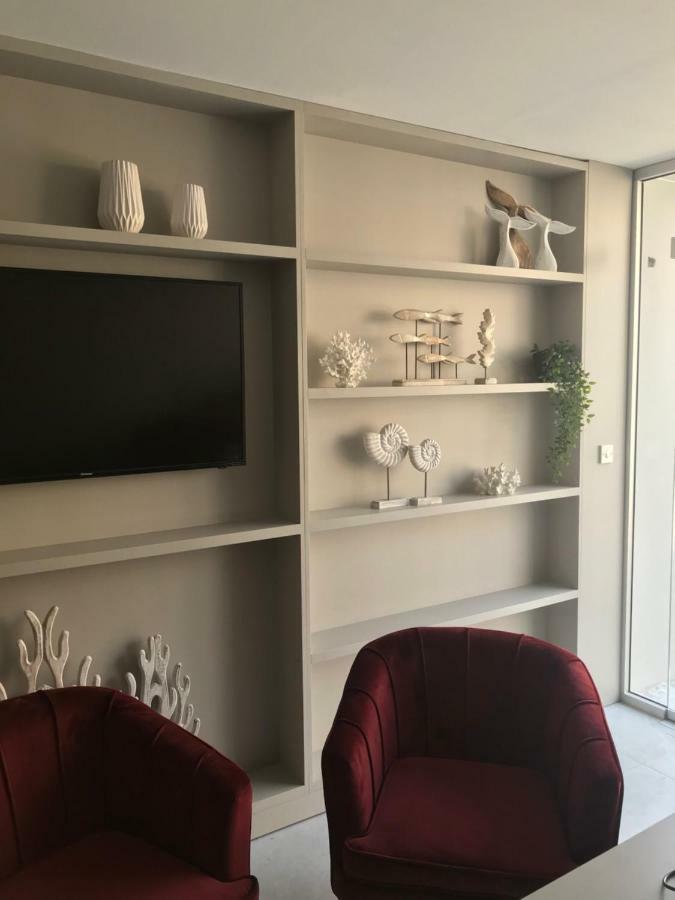 Levante Holiday Apartments Larnaca Bagian luar foto