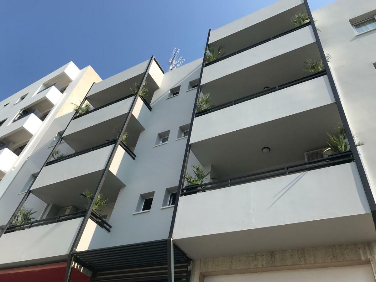 Levante Holiday Apartments Larnaca Bagian luar foto